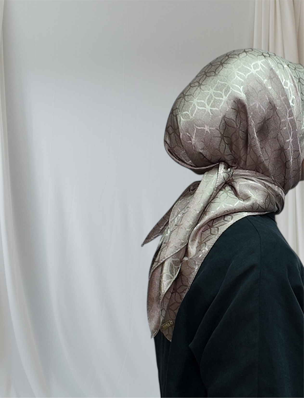 Petal Jacquard Square Hijab
