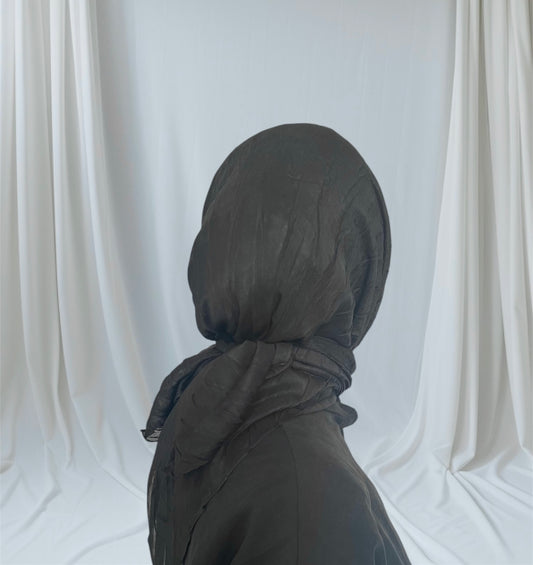 Plisse Black Edition Square Hijab