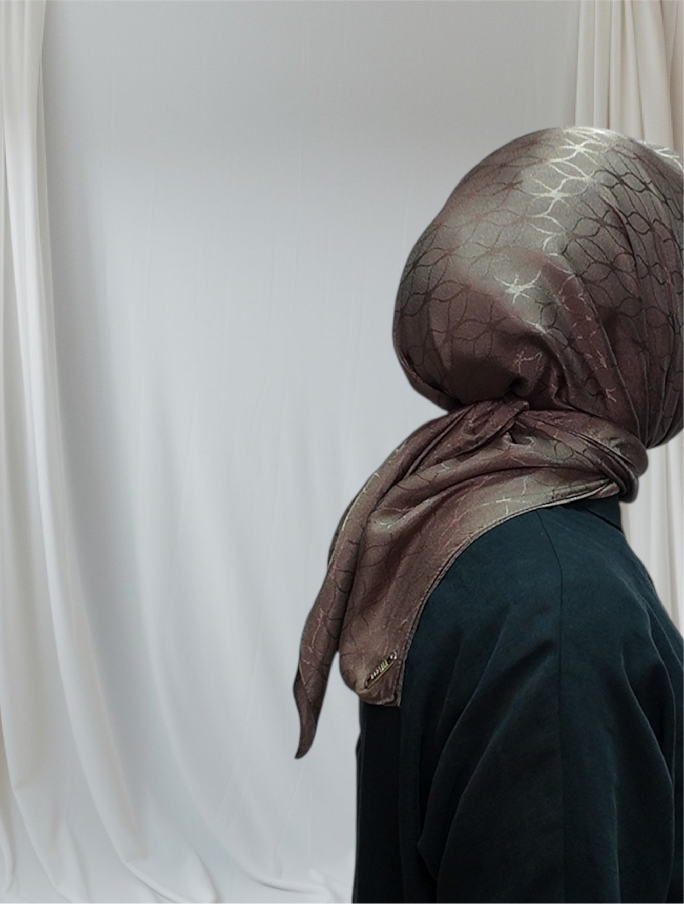Petal Jacquard Square Hijab